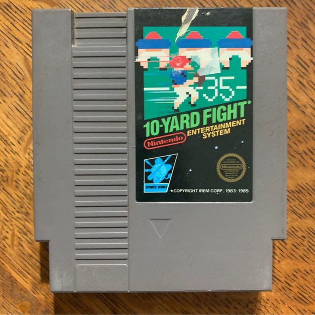 10-Yard Fight (Nintendo Entertainment high quality System, 1985) Complete, 5-screw, W/ Manual